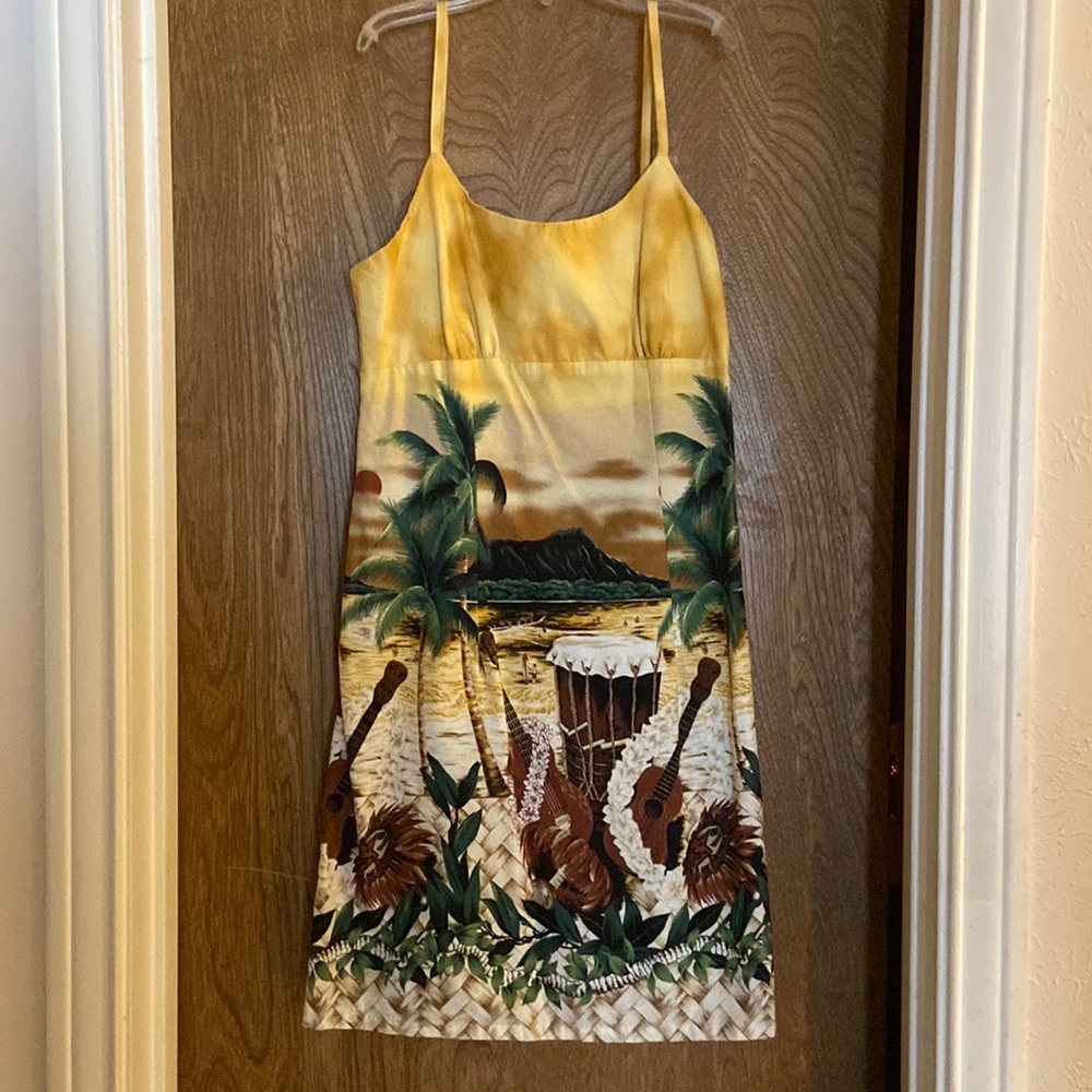 SOLD Vintage Island Aloha Wear Hawaiian Sundress